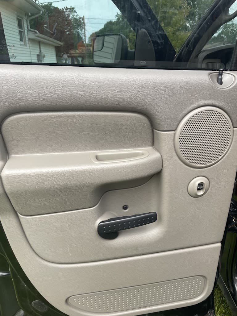 Auto Salon Detailing featured