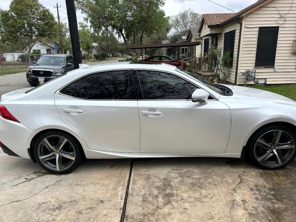 Glow Up Detailing featured