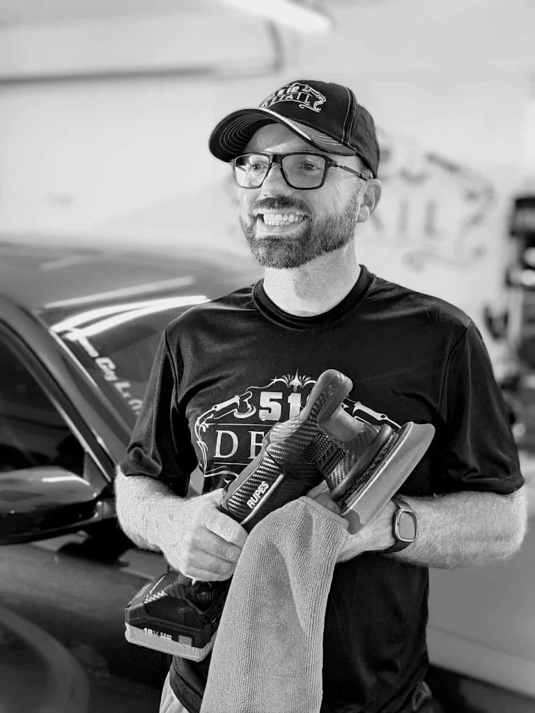 512 Detail featured