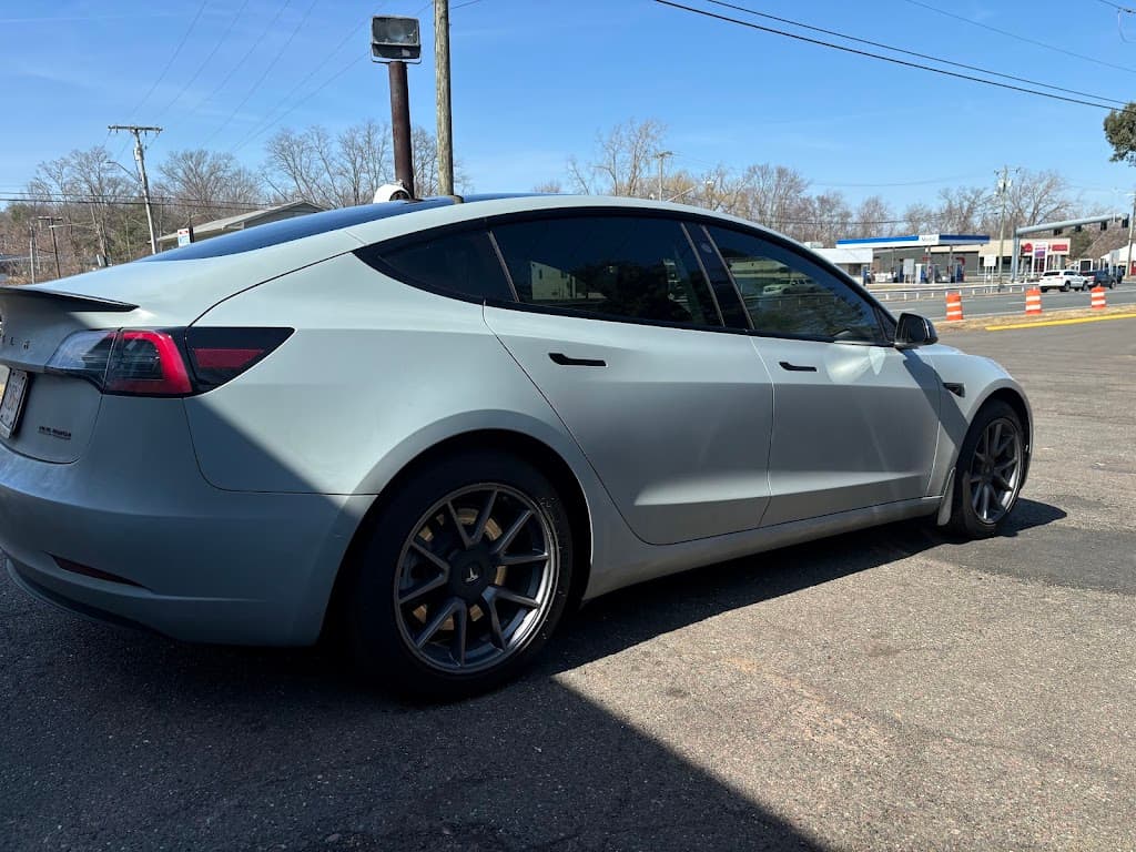 Incognito Tints of Wethersfield featured