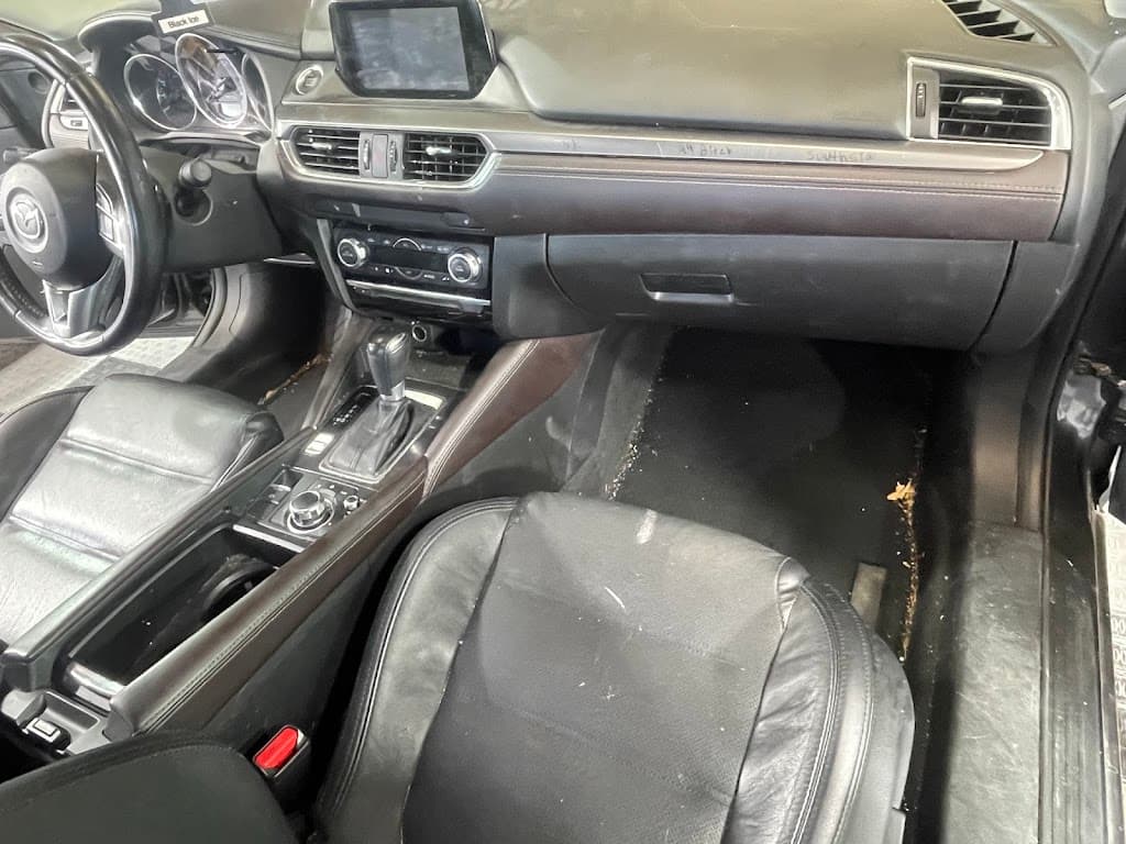 Diamond Deluxe Detailing featured
