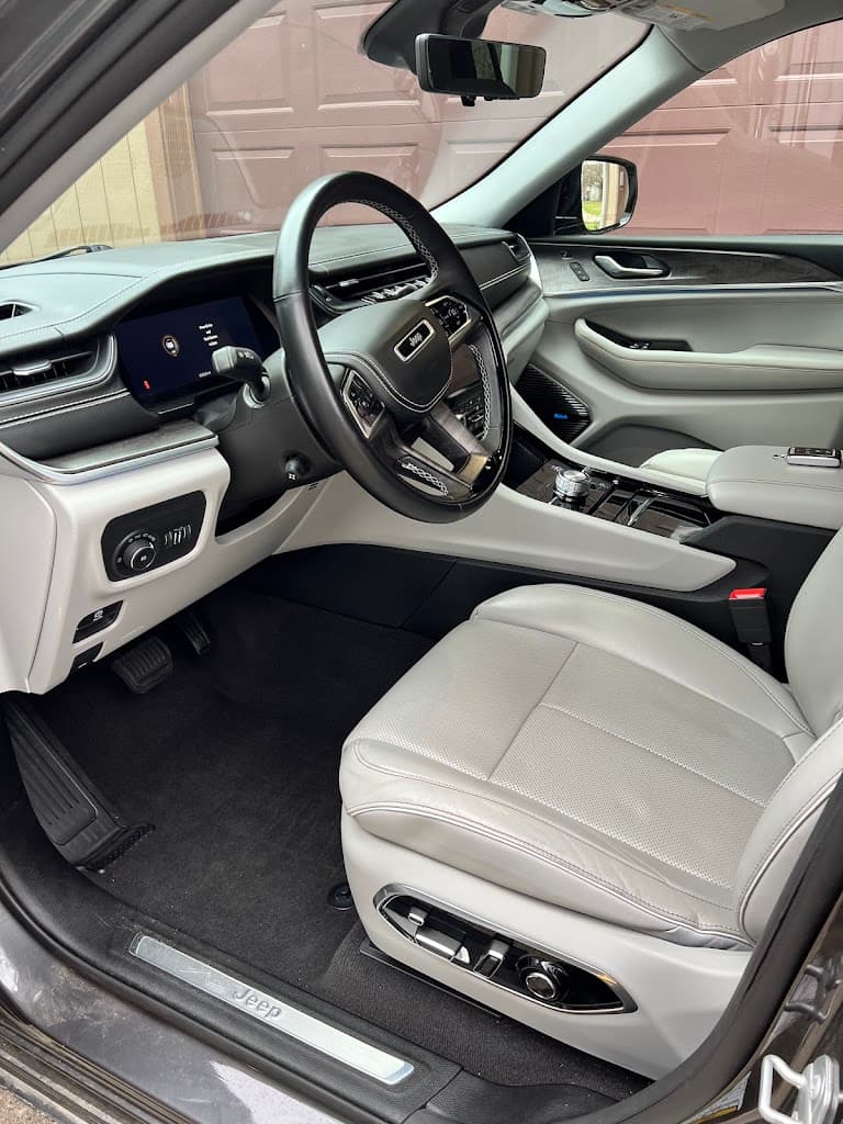 Elliott's Mobile Detailing featured