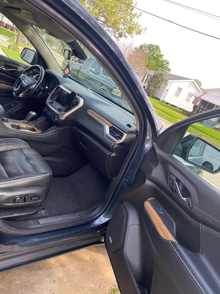 Davonte Enterprises Auto Car Detail featured