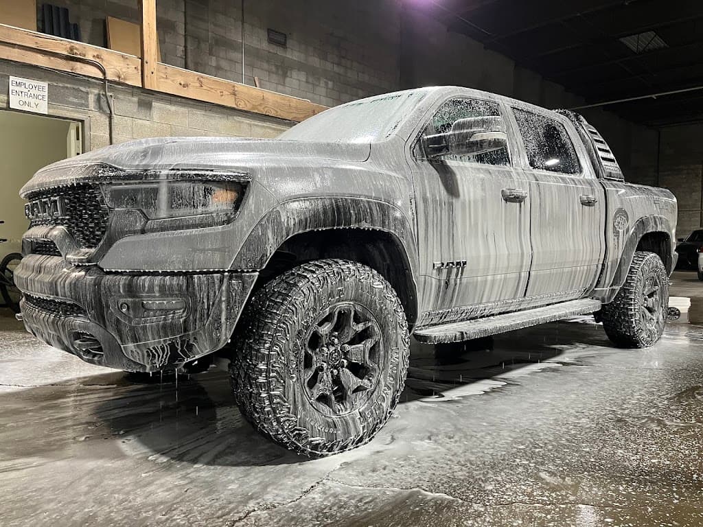HR Auto Detailing LLC featured
