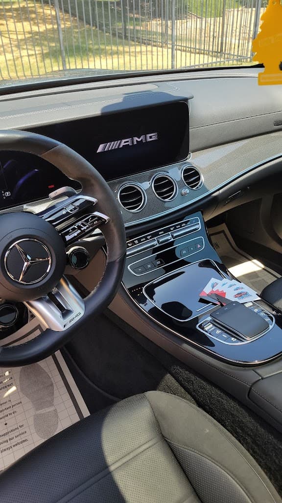 LeRoyal Car Detailing featured