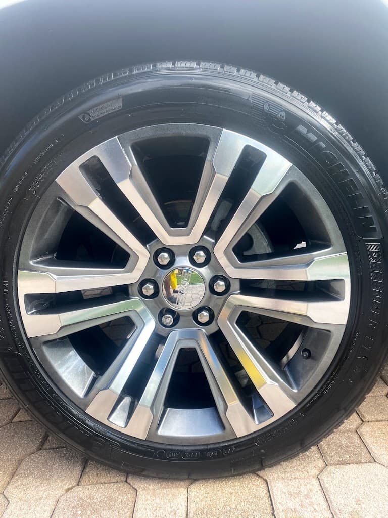 Gazoo's Auto detailing & ceramic coating featured