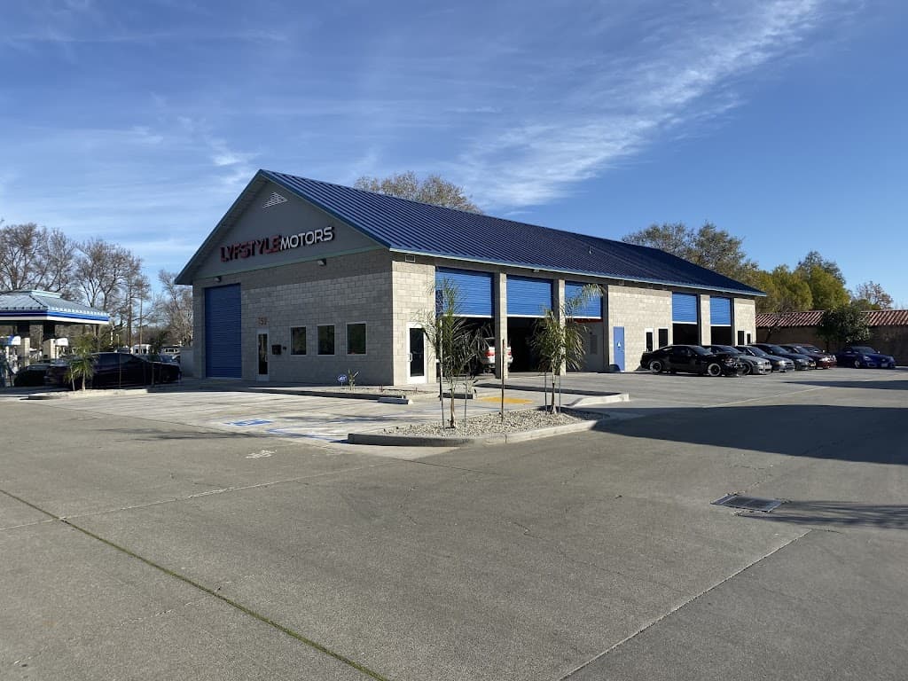 Lyfstyle Motors - Paint Protection Film - Ceramic Coating - Auto Repair featured