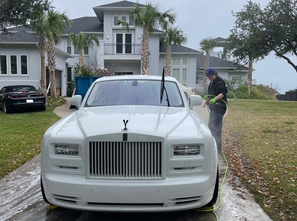 Castellano's Deluxe Detailing of Dallas featured