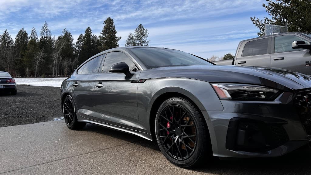 Bret's Mobile Detailing LLC featured