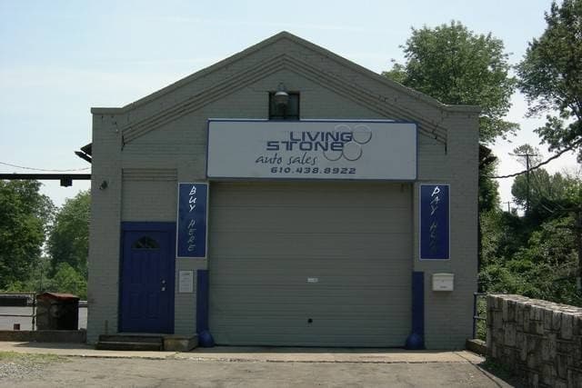 Living Stone Auto featured