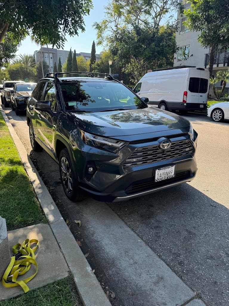 Bob's Auto Gleam Car Detailing featured