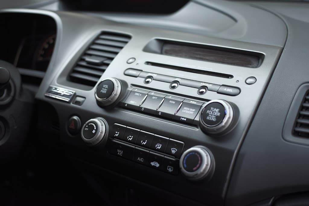 Deans Auto Detailing LLC featured