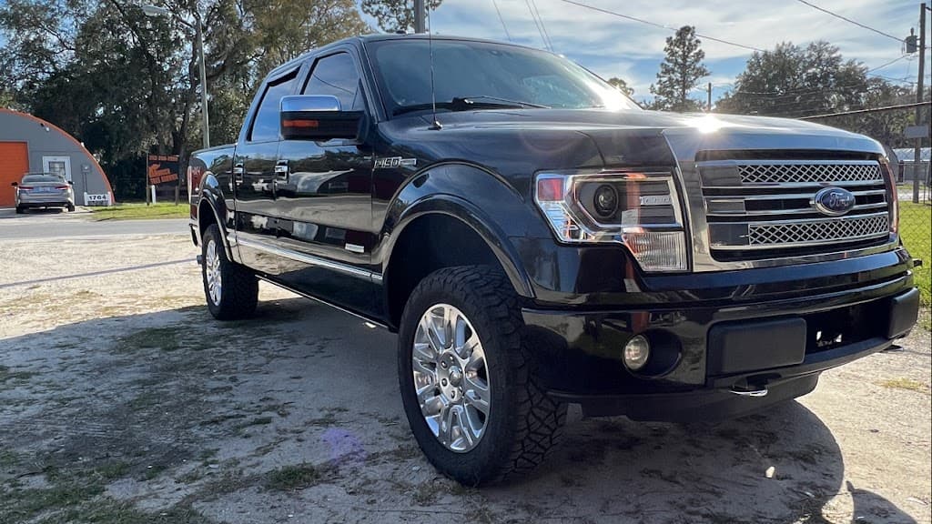 Spit and Shine Autodetailing featured