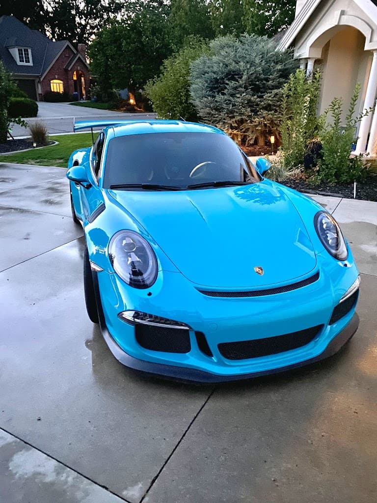 THE 208 DETAILERS featured