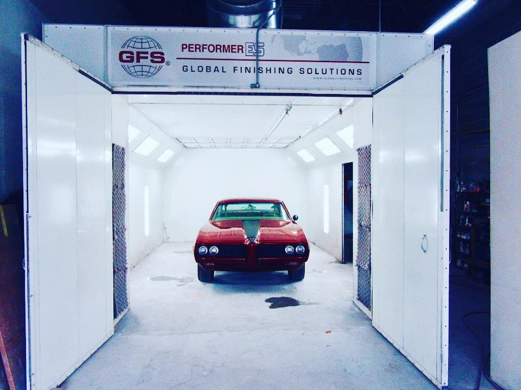 Franklin's Auto Body & Painting featured