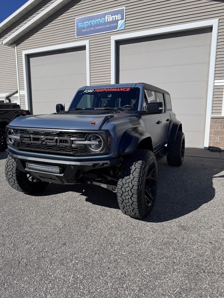 Auto Supreme Clean Holmen featured
