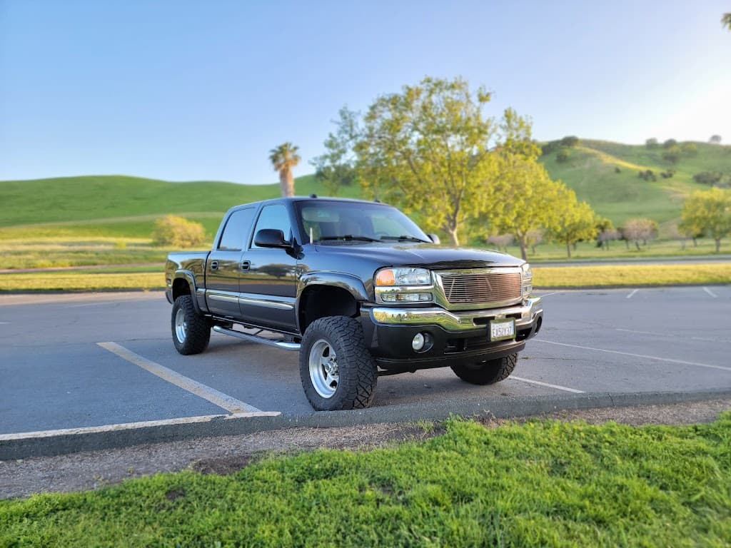 Flat Black Detail featured
