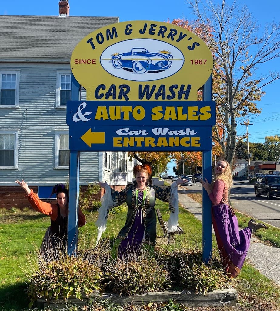 Tom & Jerry's Car Wash featured