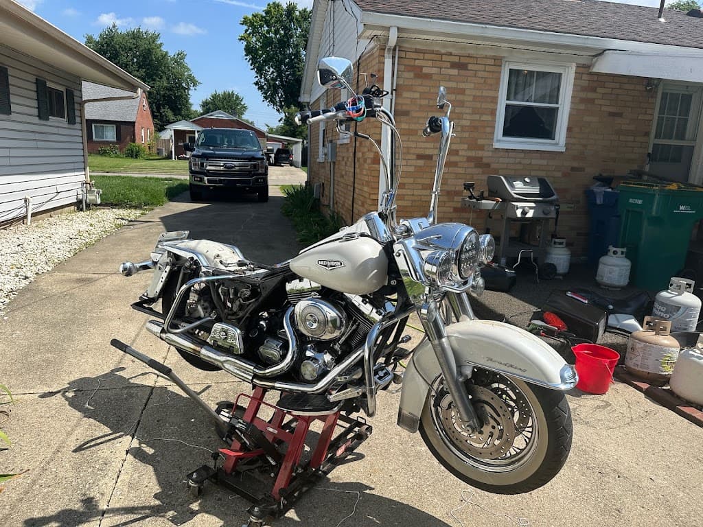 We Clean You Shine Detailing Service LLC featured