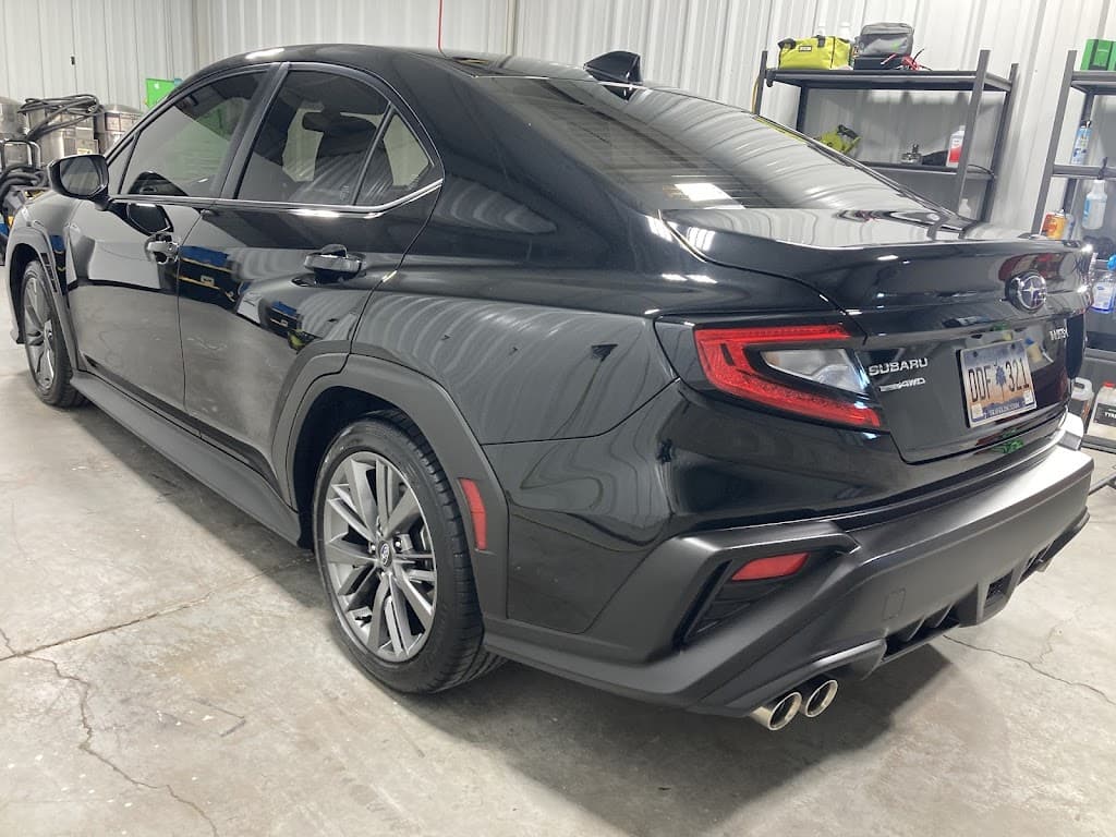 Executive Detail Ceramic featured