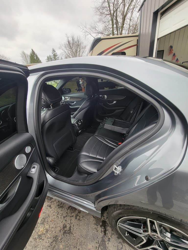 Queen's Detailing LLC featured