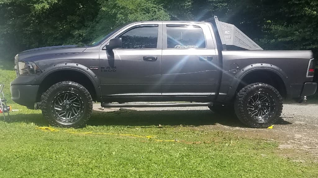 Washington's Auto Detailing featured
