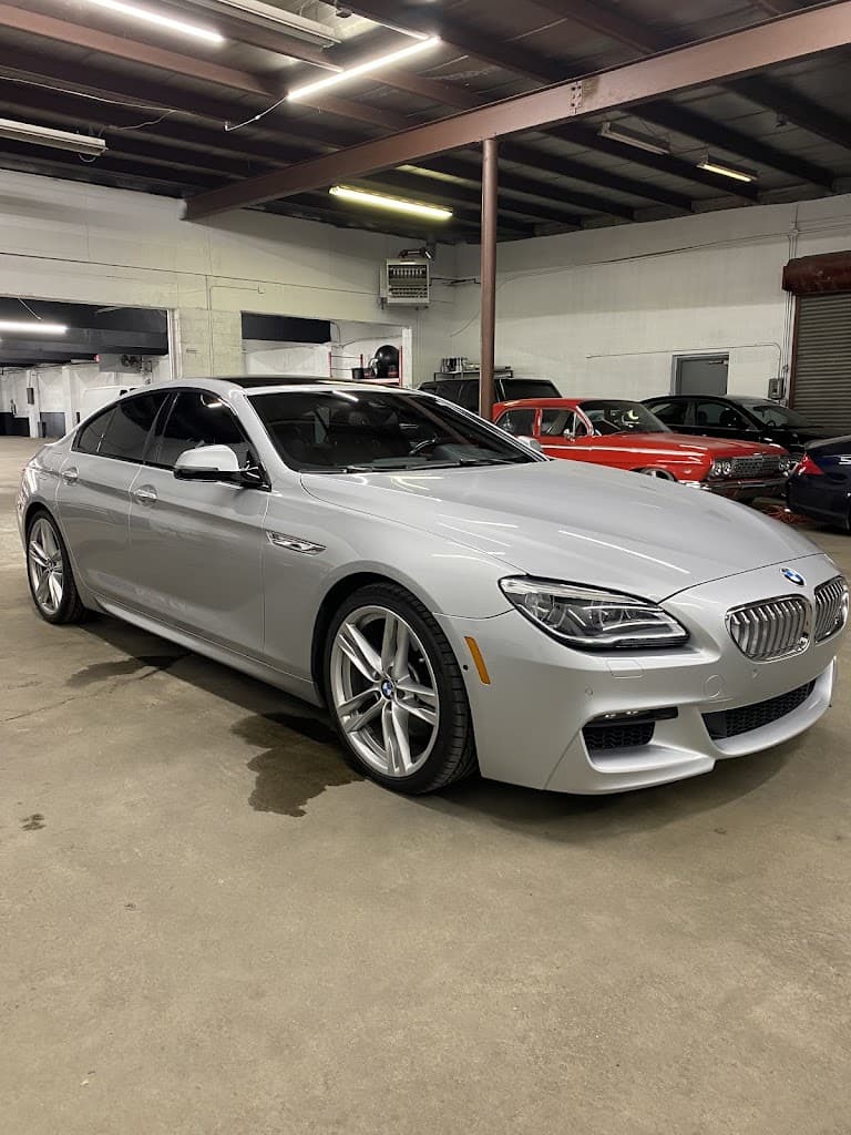 Black Label Auto featured