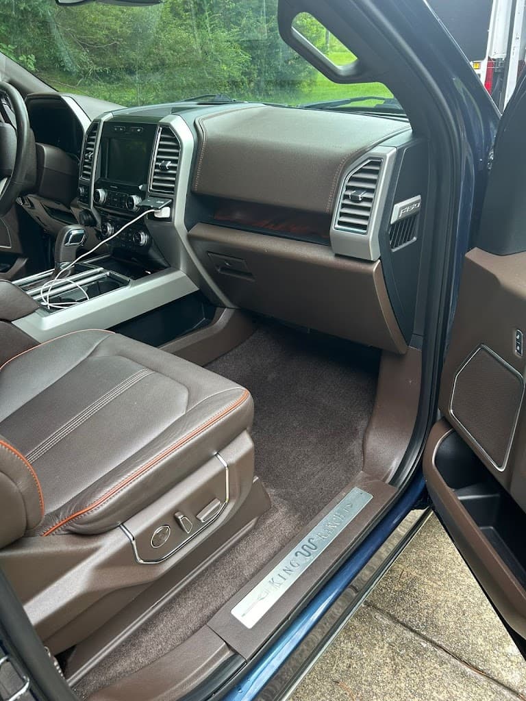 Team Us Mobile Detailing featured