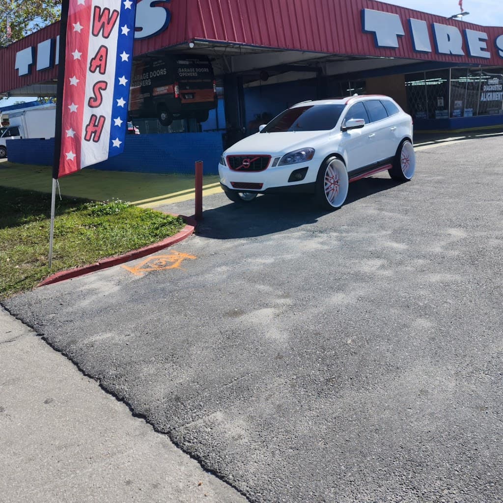 Helping Hands Pro Detailing featured