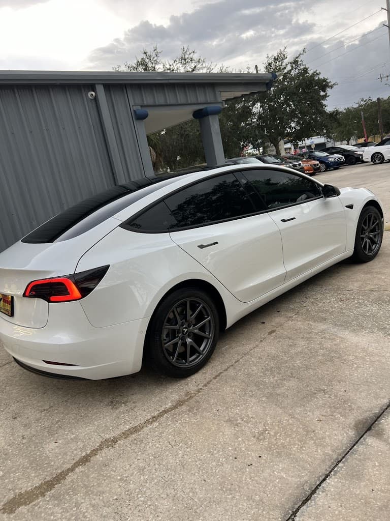 Maldo's Window Tinting & Auto Detailing featured