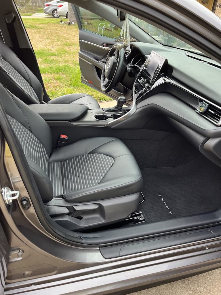 Vasquez and Flores Mobile Detailing featured