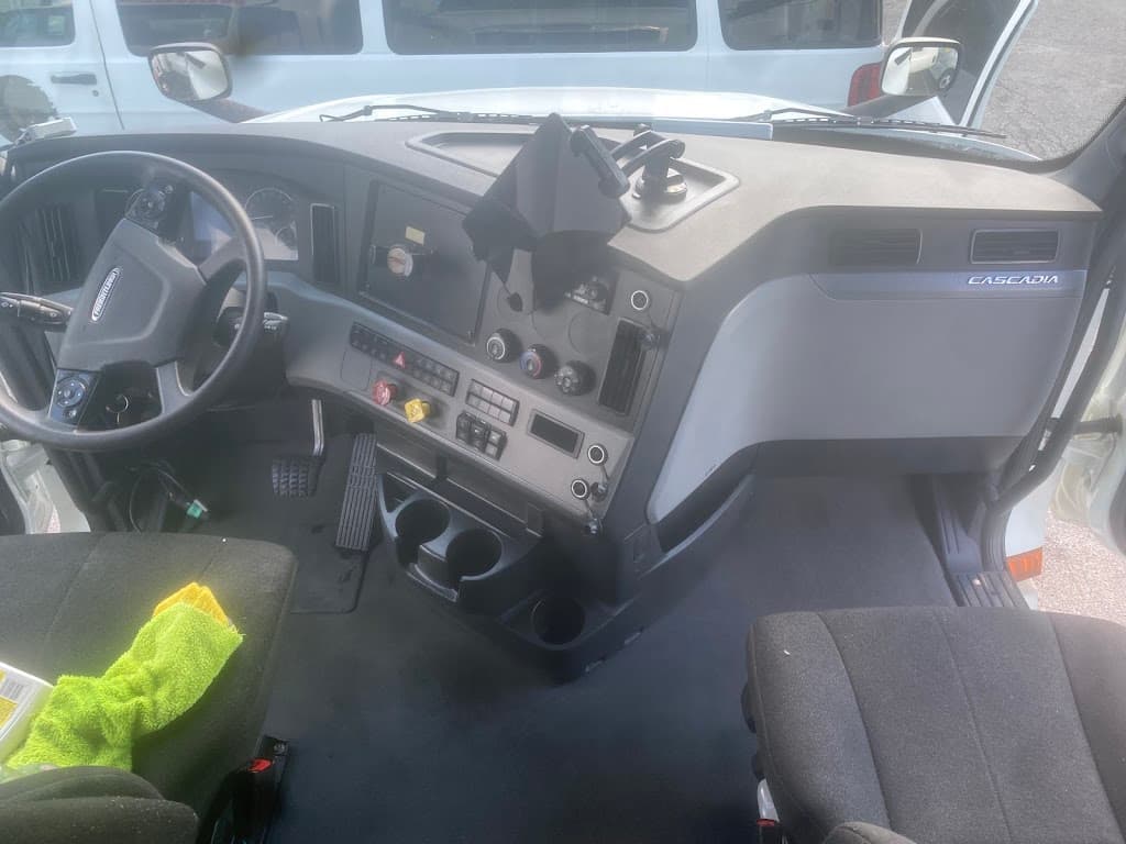 Splash Brothers Mobile Detailing featured