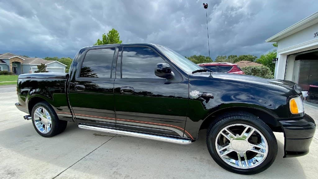  The Busy Bees Mobile Detailing, LLC  featured