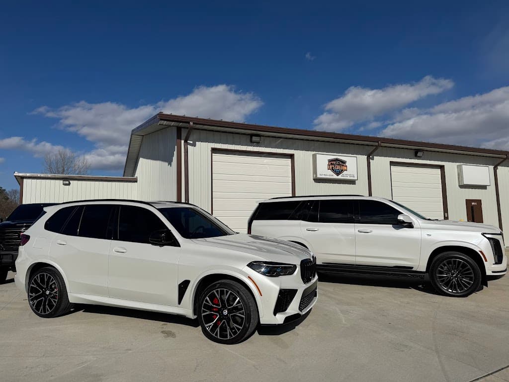 Lo's Custom Tint, PPF and Ceramic Coatings of Clarksville featured