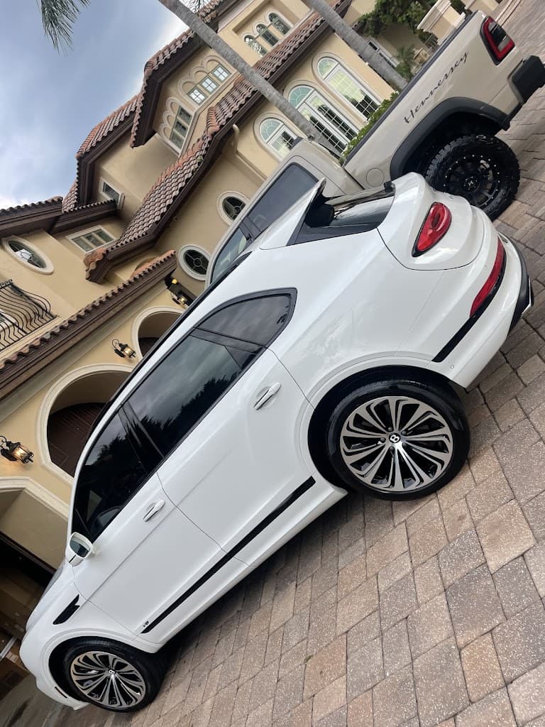 OMNILUX PRO COATINGS & DESIGN featured