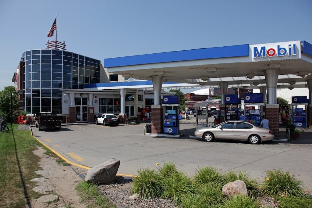 Bobby & Steve's Auto World featured
