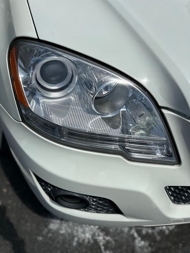 Fresh Headlight Restoration featured