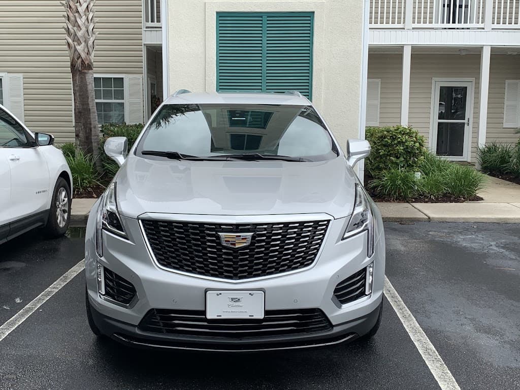 Dee's super clean auto detailing featured