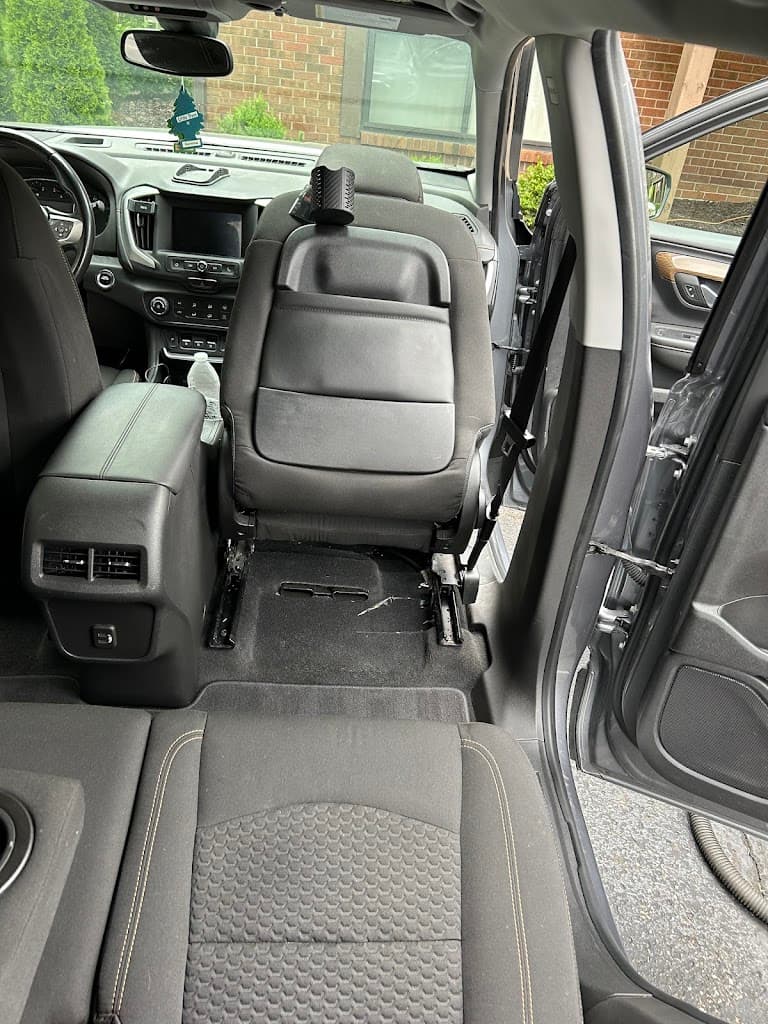 Sylvester's Luxurious Mobile Detailing featured