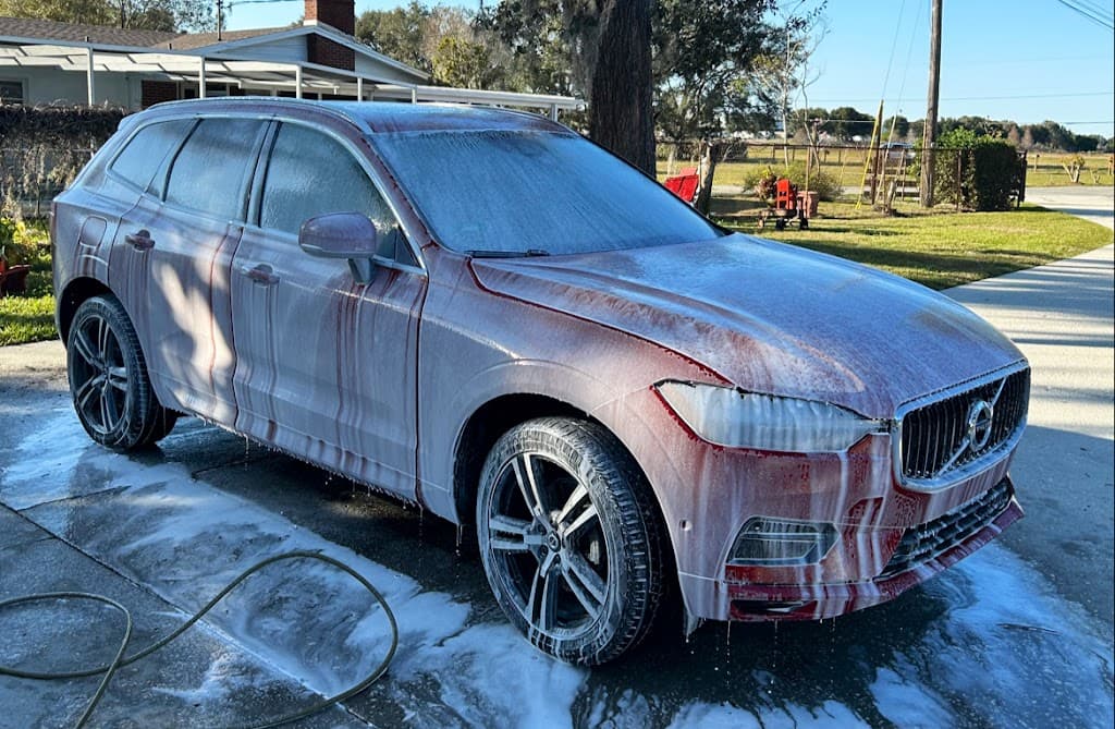 SUTTONS MOBILE DETAILING featured