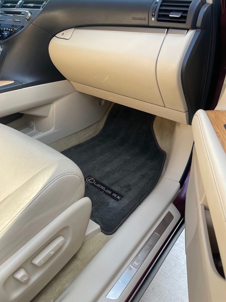 Greek's Detailing featured