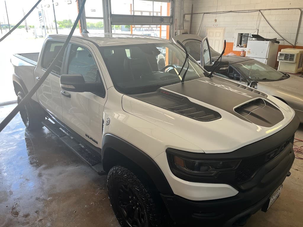 Coyote Auto Detailing featured