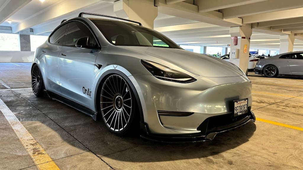 VK GARAGE featured