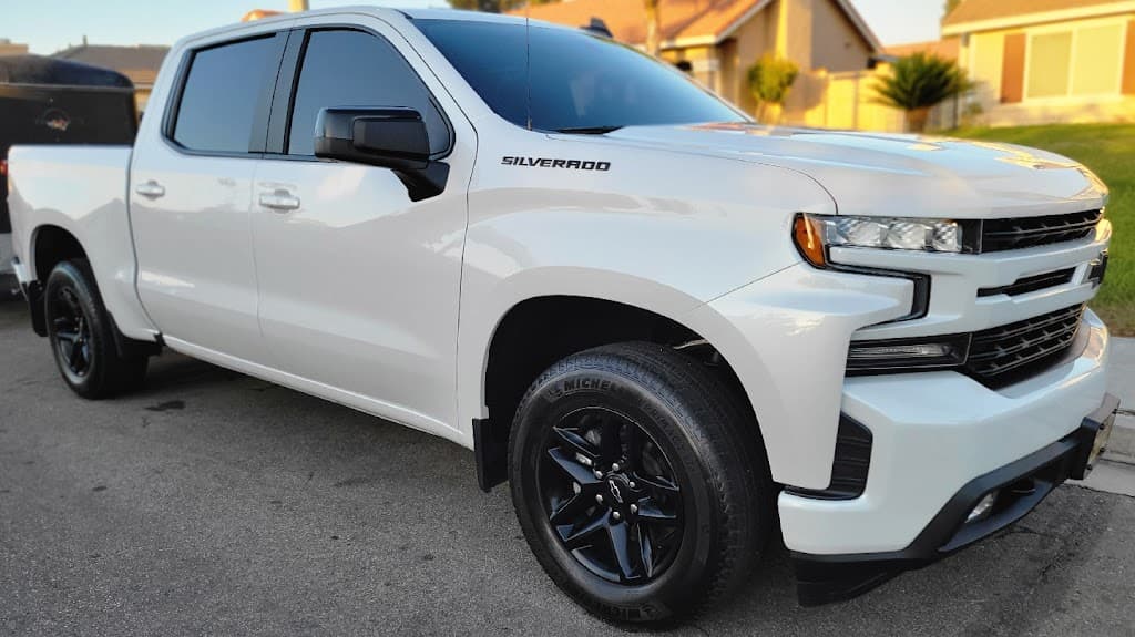 CHAIREZ MOBILE DETAILING featured