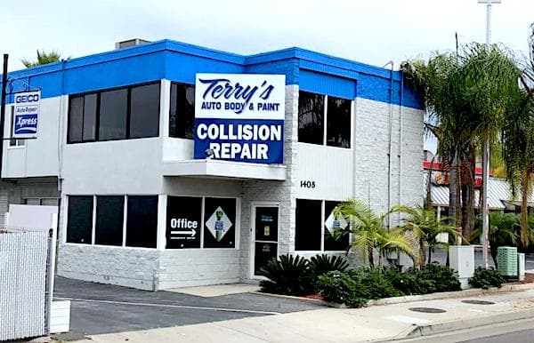 Terry's Auto Body & Paint featured